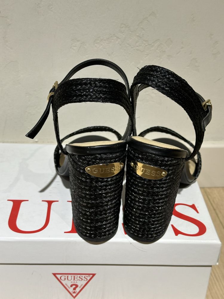 Босоножки на каблуке guess оригинал 39-40