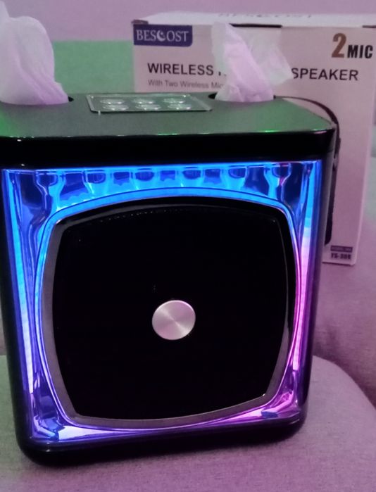 Bezprzewodowy głośnik i mikrofon do karaoke Bescost YS-308-nowy
