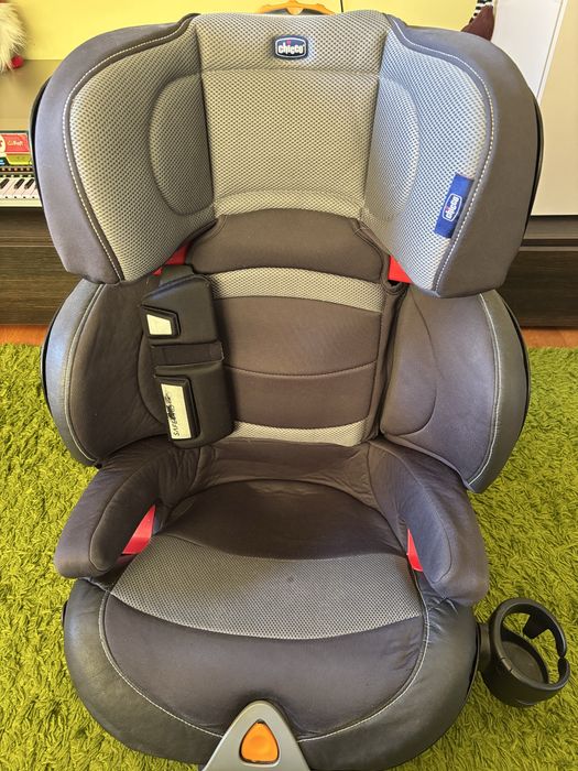 Автокрісло Chicco Oasys 2-3 Evo FixPlus 15-36 кг (від 3 до 12р.)