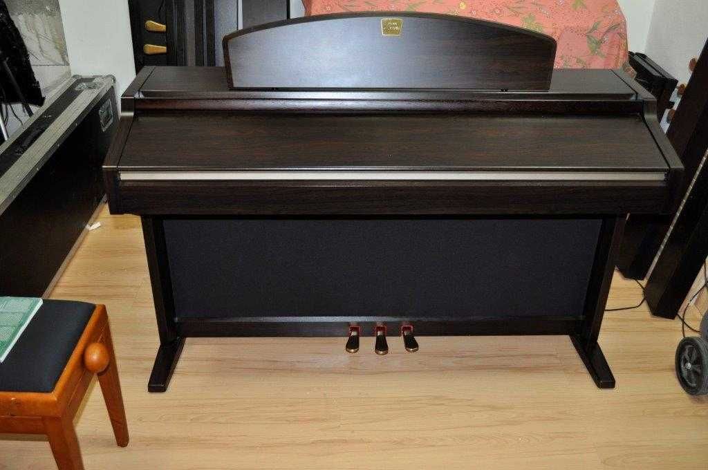 Pianino Elektoniczne Yamaha Clawinova CLP 950