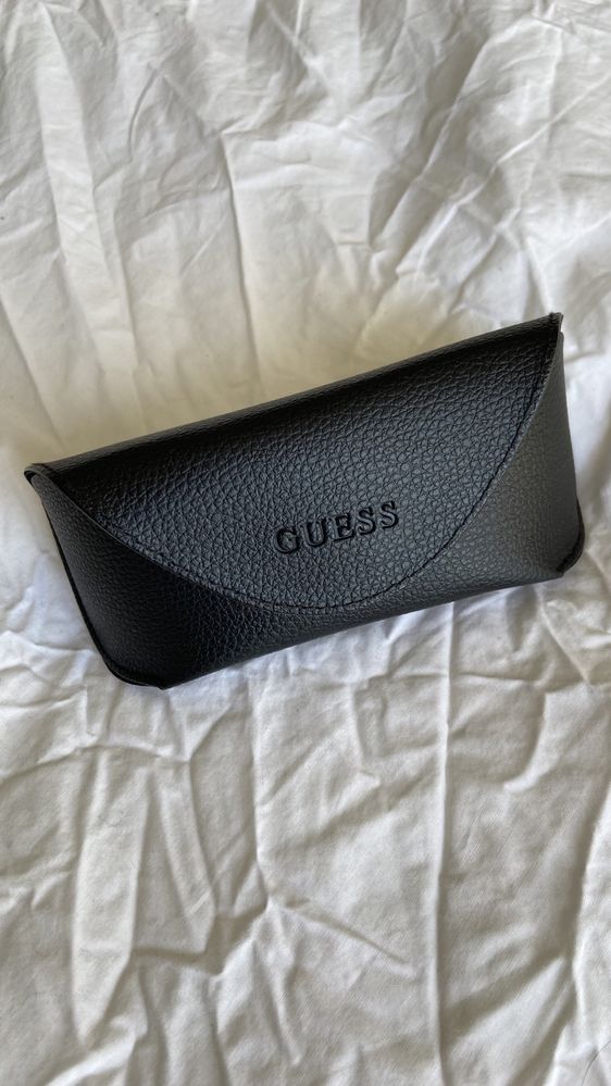 Guess GU8240 001