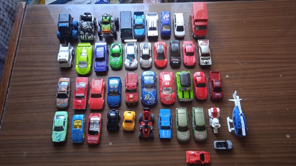 Автомобили в масштабе 1/70