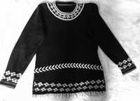 Черный свитер с отделкой из ангоры