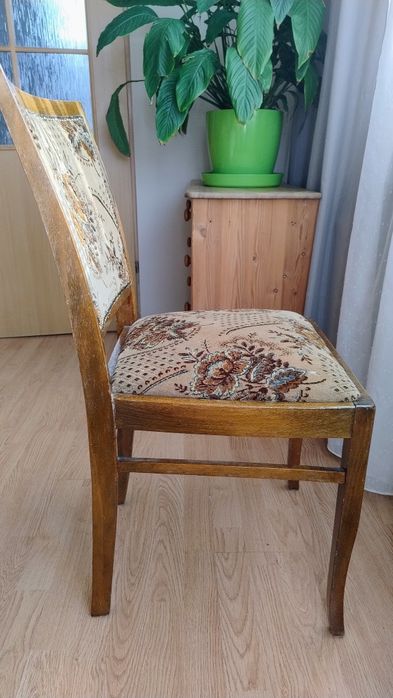 Krzesło , siedzisko na sprężynie