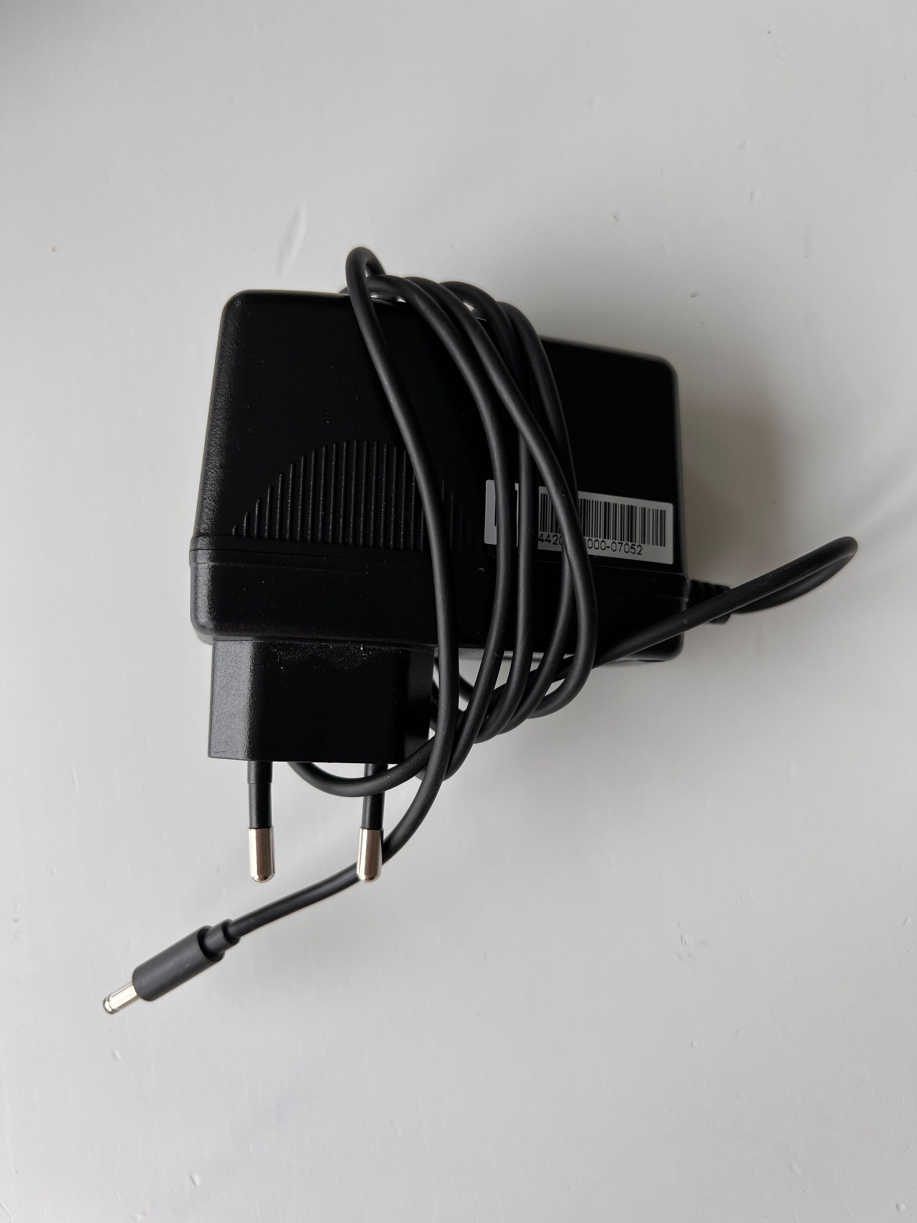 Belkin Boost Charge Dual bezprzewodowa indukcyjna ładowarka 10W