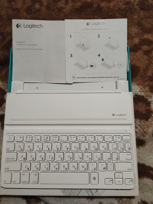 Клавіатура для iPad Air Logitech Ultrathin Keyboard Cover
bluetooth
