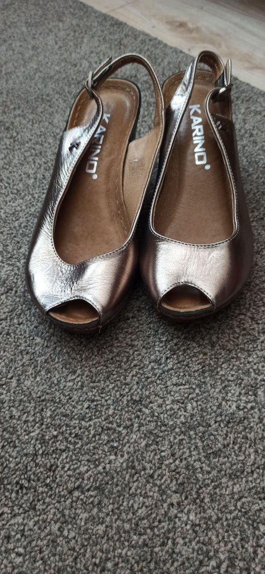 Buty złote karino