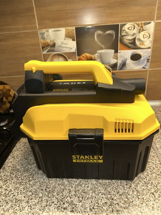 Пилосос акумуляторний STANLEY FATMAX FMC795