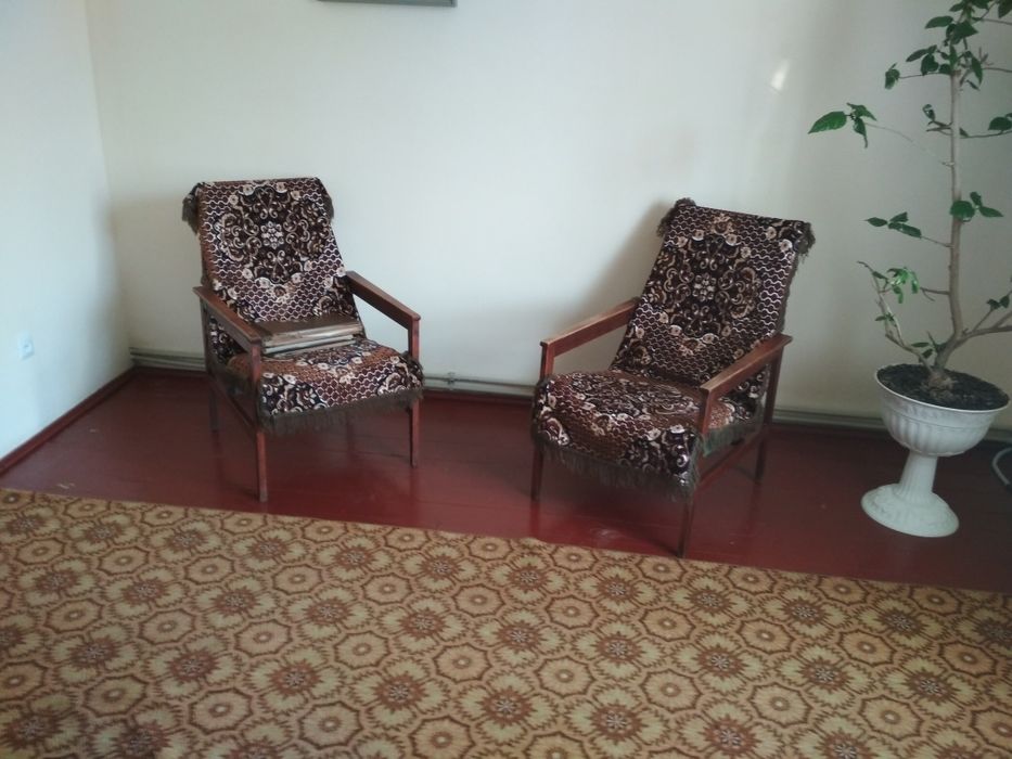 Меблі Стріла бувші у вжитку!