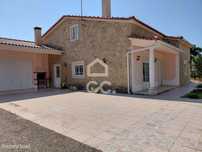 Moradia T3+1 com terreno de 1.538 m2