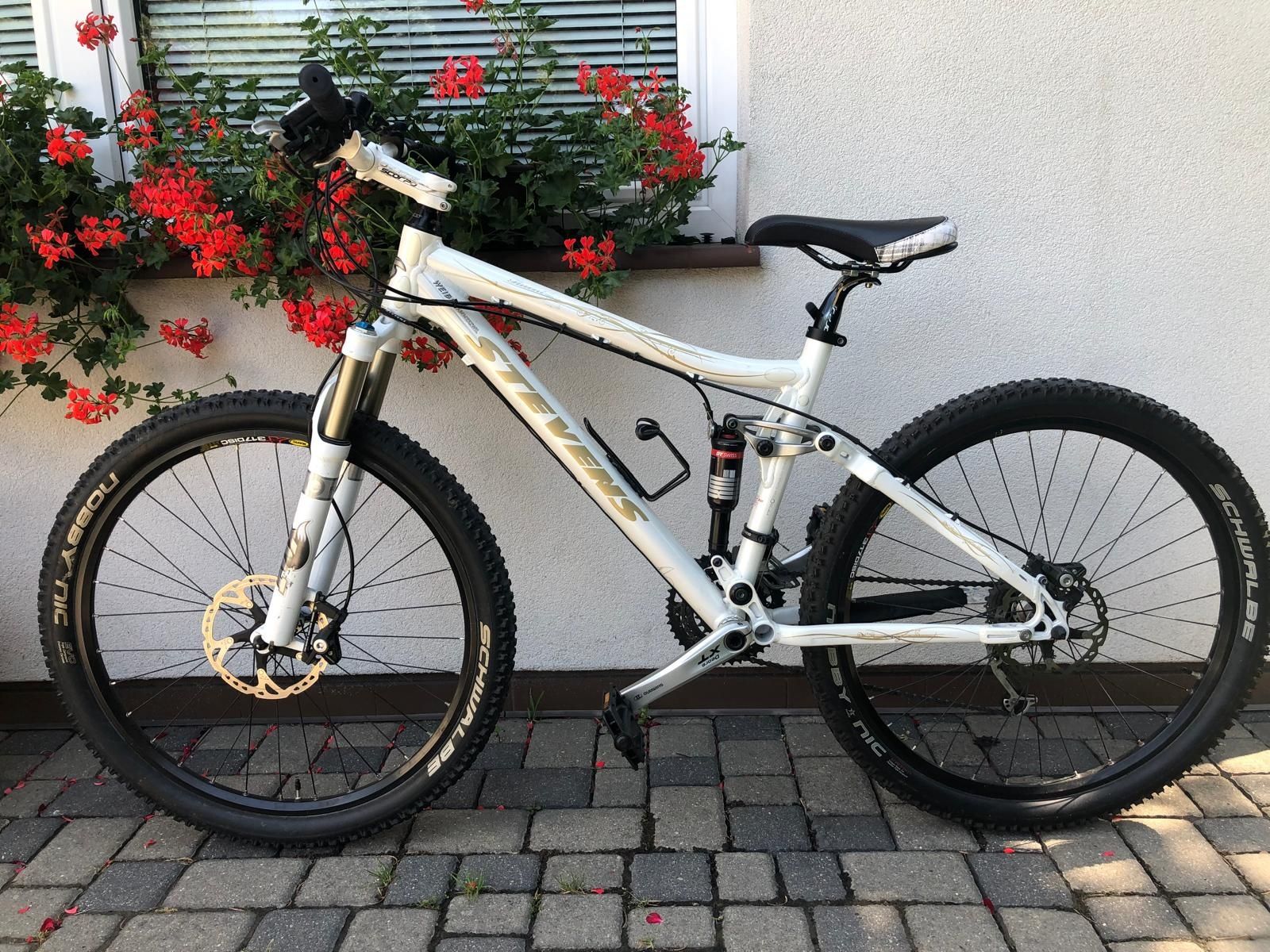 Stevens full suspension - mała rama