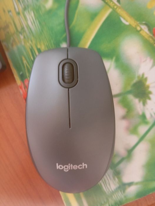 Computador HP + ecrã HP + teclado + rato