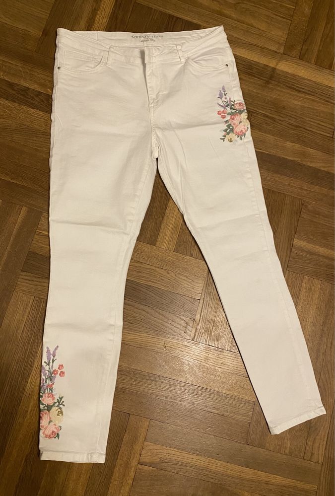 Spodnie orsay haftowane kwiaty rozmiar 44