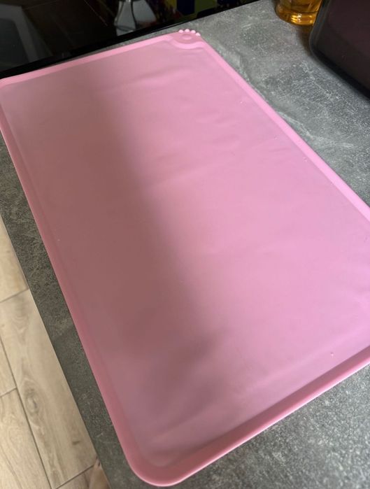 Рожевий Силіконовий килимок під миски для собак та кішок 48х30см