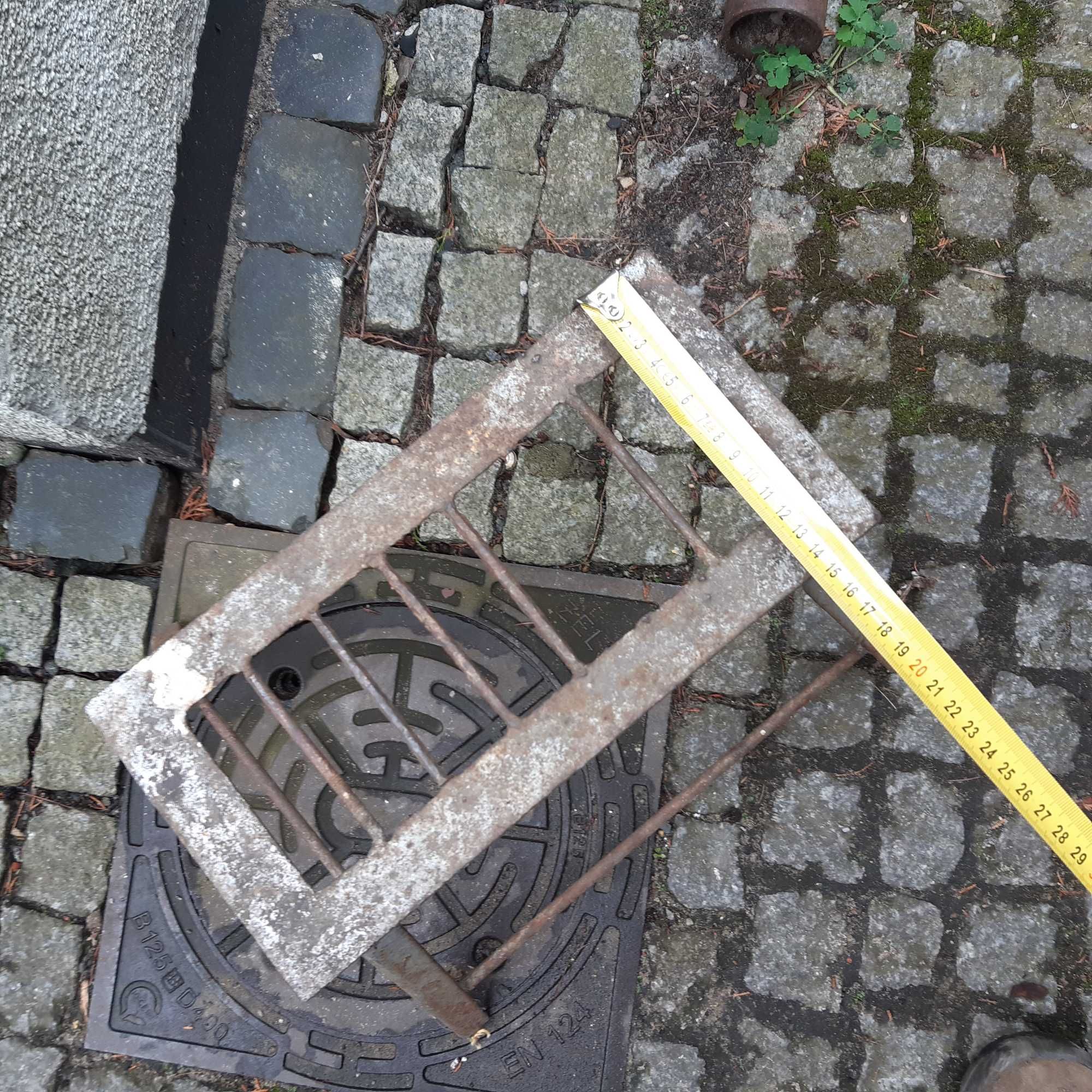 Podest taboret stołek kołyska bobyłka stojak  podstawa podstawka
