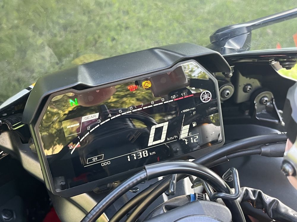 Спортбайк Yamaha YZF R7 2023 Akrapovic ямаха р7 мт-07 мт-09