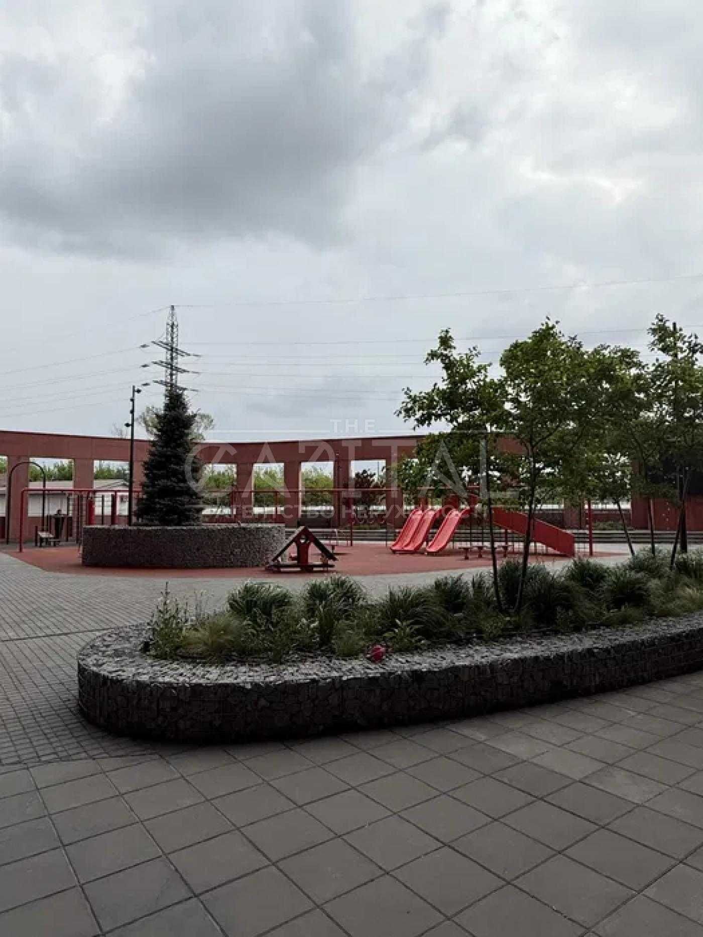 Перша здача 3-х кімнатна квартира, пр-т Степана Бандери, 32д