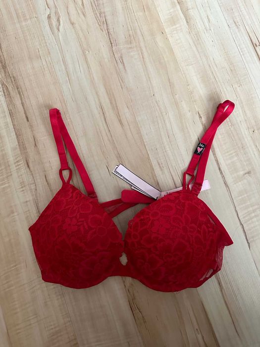 Biustonosz Victoria Secret nowy z metkami 75B