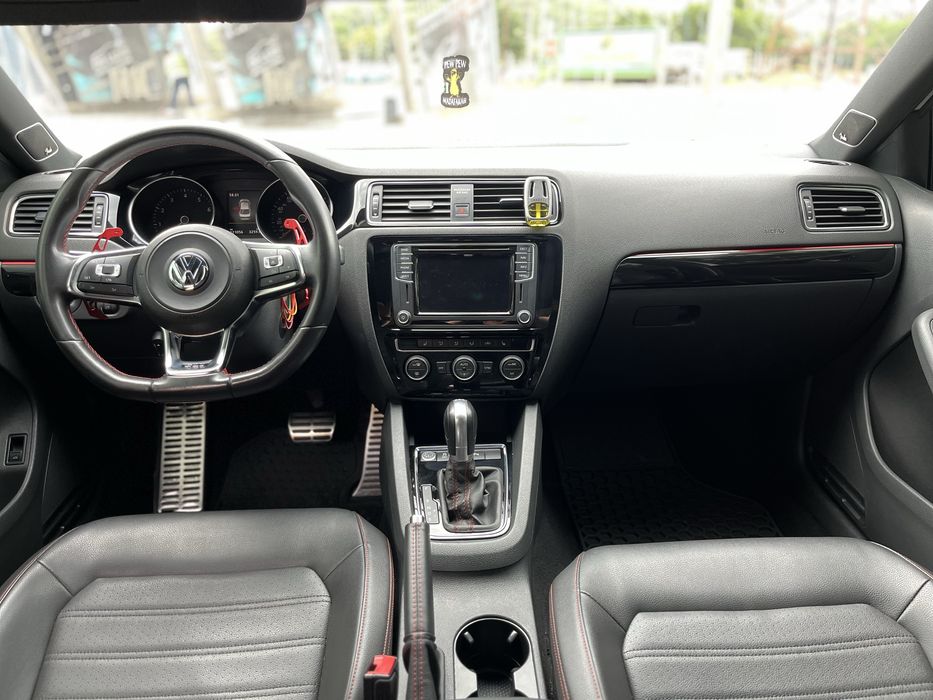 Продам VW Jetta GLI 2017р. 2.0tsi