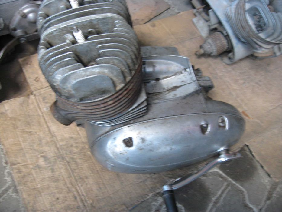 Silnik jawa 350 java panelka