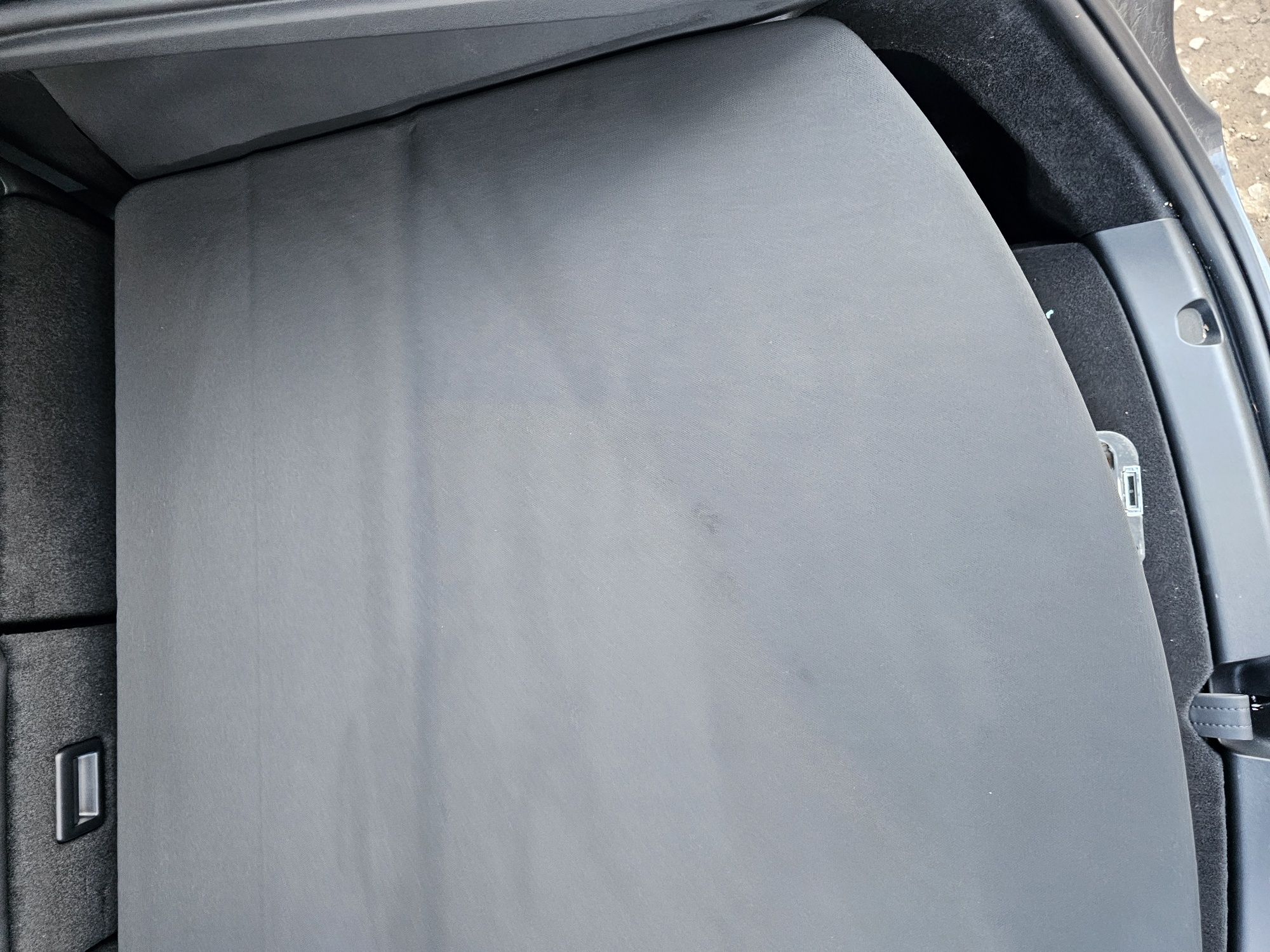 Полка Шторка верхня Tesla Model Y 1641293-00-D