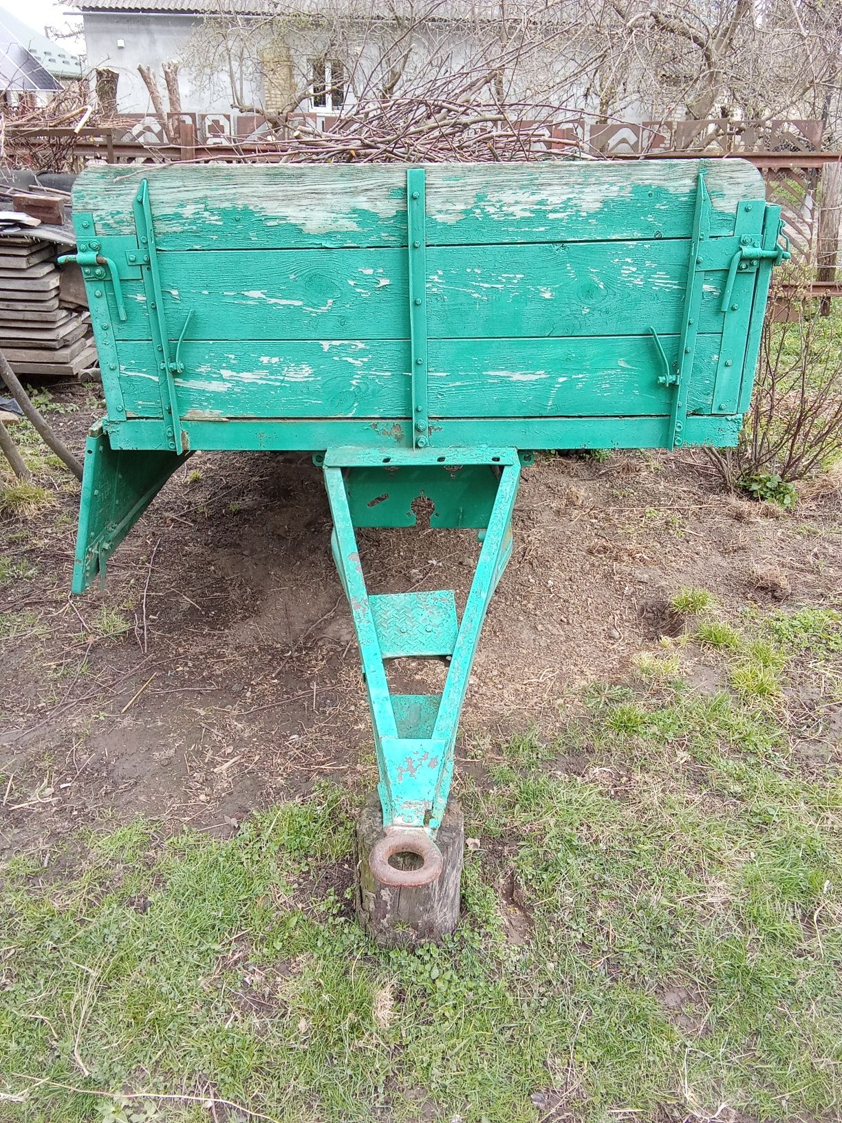 Причіп для трактора