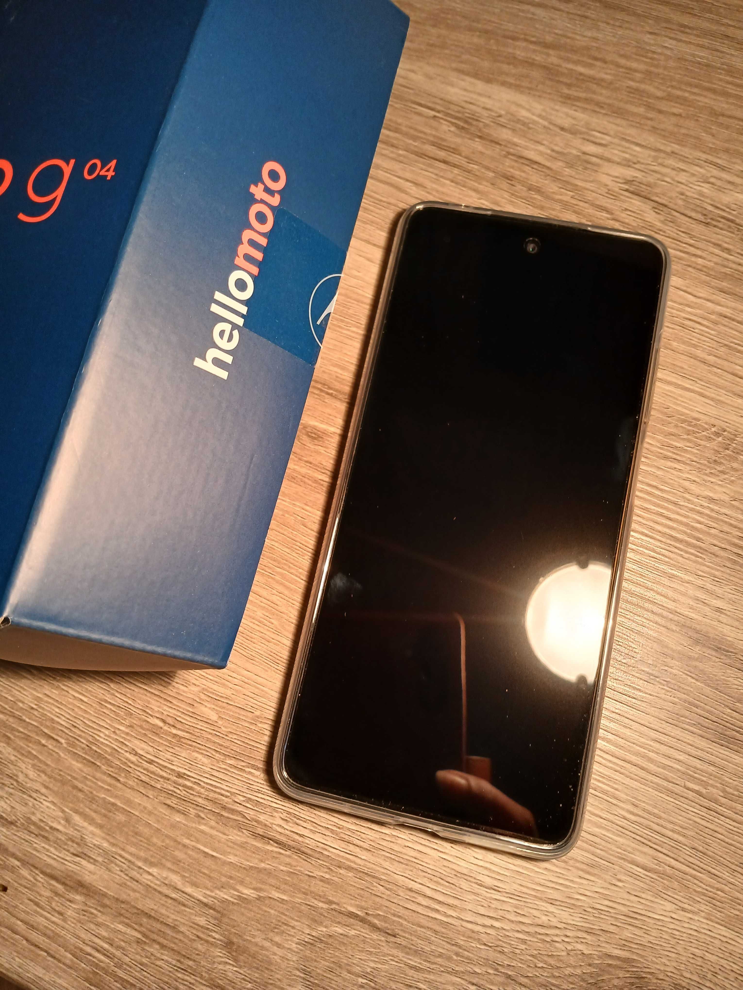 telefon Motorola g04