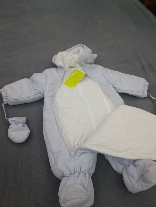 Kombinezon dziecięcy rozmiar 74