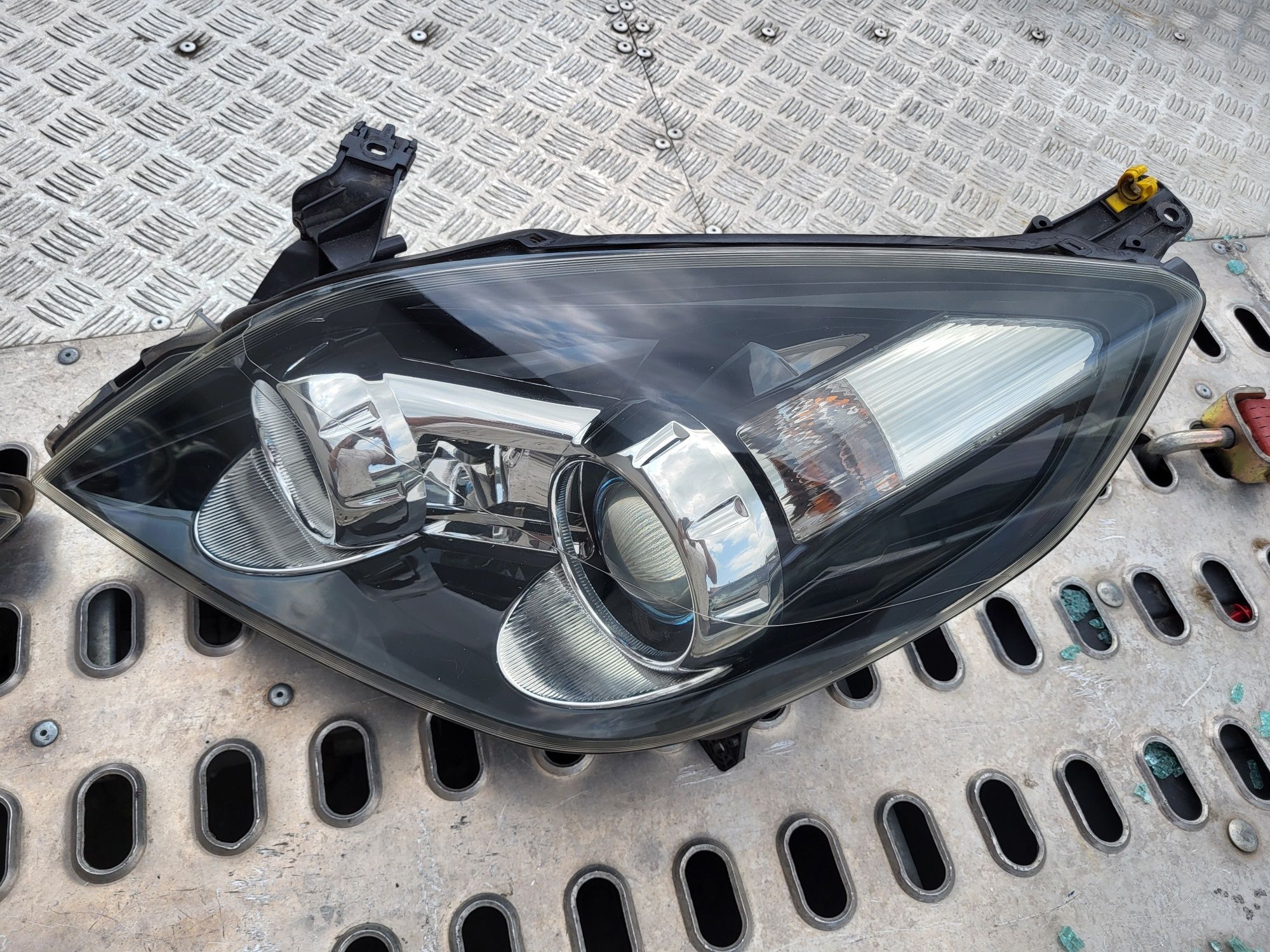Reflektory lampy przód prawa lewa bi xenon AFL opel vectra c signum EU