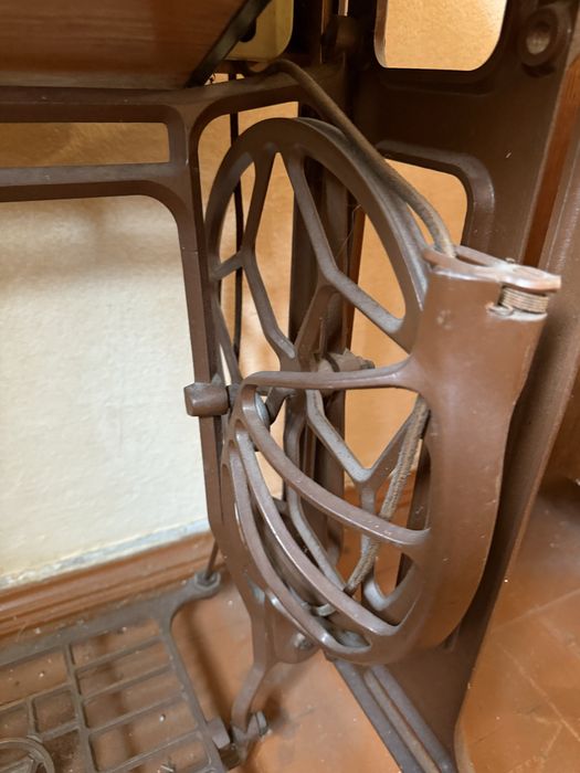 Швейна машина фінської компанії Oy Tikkakoski Ab.