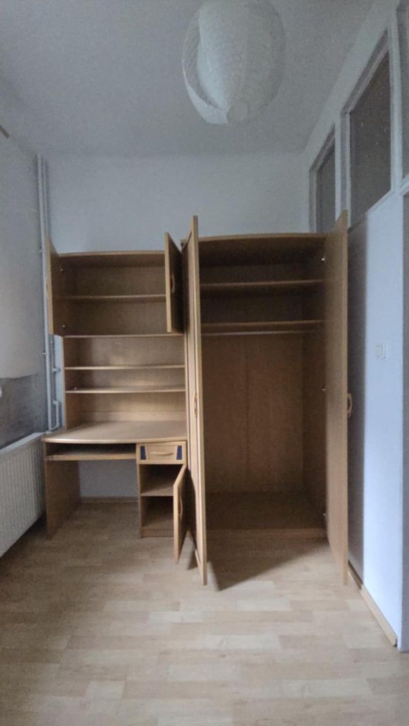 Szafa z biurkiem