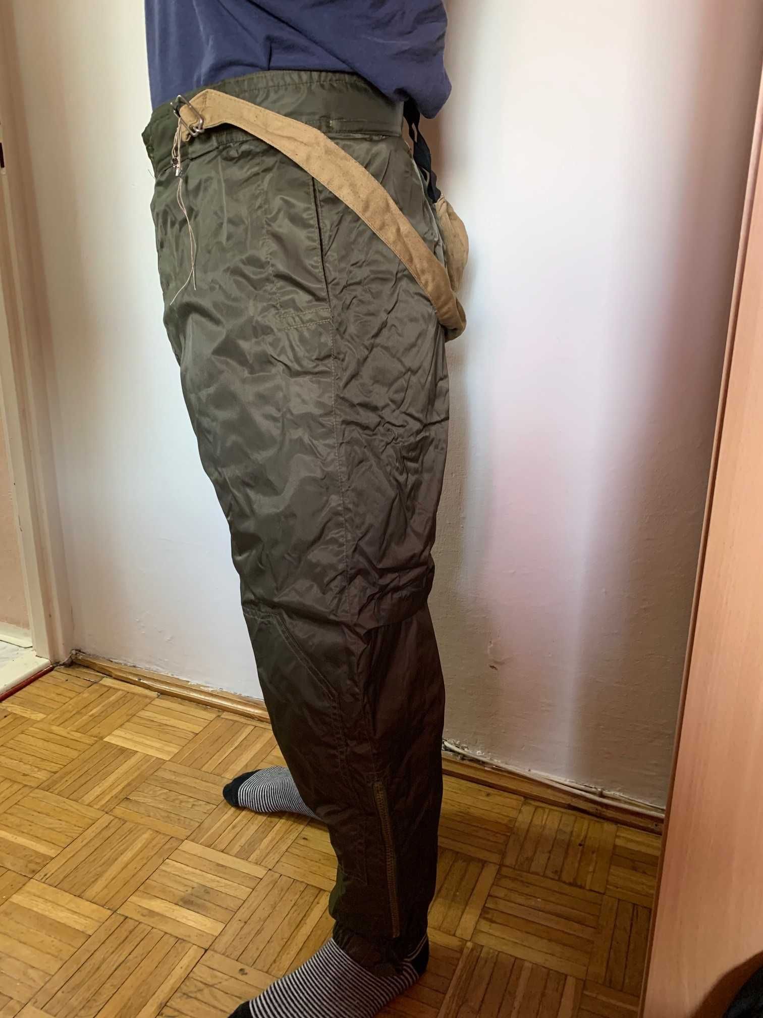 Spodnie wojskowe nieprzemakalne