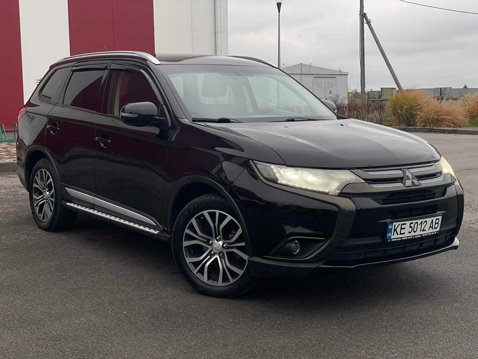 Mitsubishi Outlander 2015р 2,4 Повний привід! Обмін! Розстрочка!