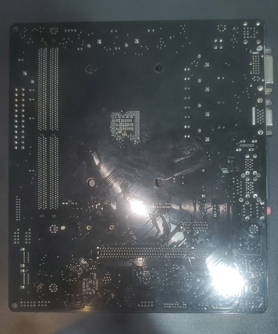 Asrock B450M-HDV + AMD Ryzen 5 1400 + кулер