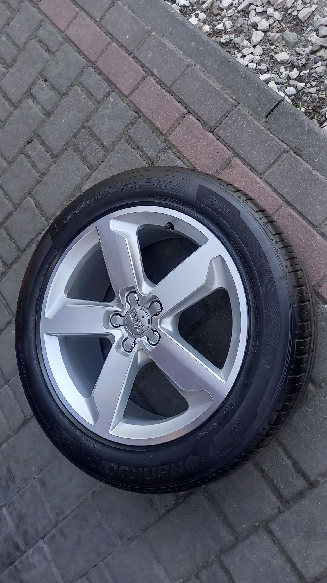 Oryginalne koła Letnie Audi Q5   8J 19" ET 39 5x112 4szt