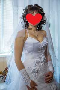 Весільна сукня свадебное платье 46-48 р. стан новий