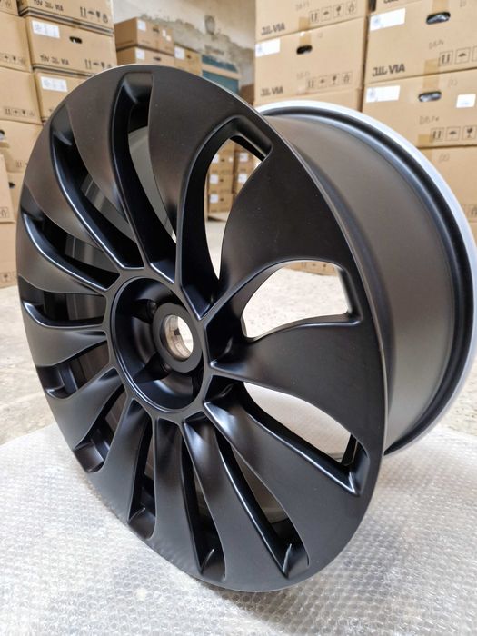 Диски одноширокие R18 W8.5 PCD5x114.3 ET40 DIA 64.1 Tesla Model3,S,X,Y