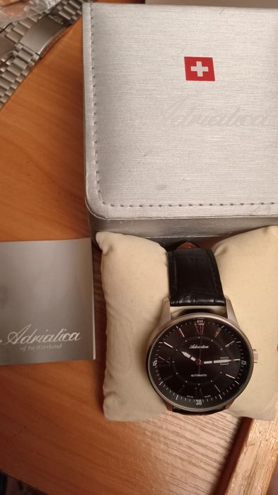 Швейцарський годинник Adriatica Automatic механіка автопідзавод