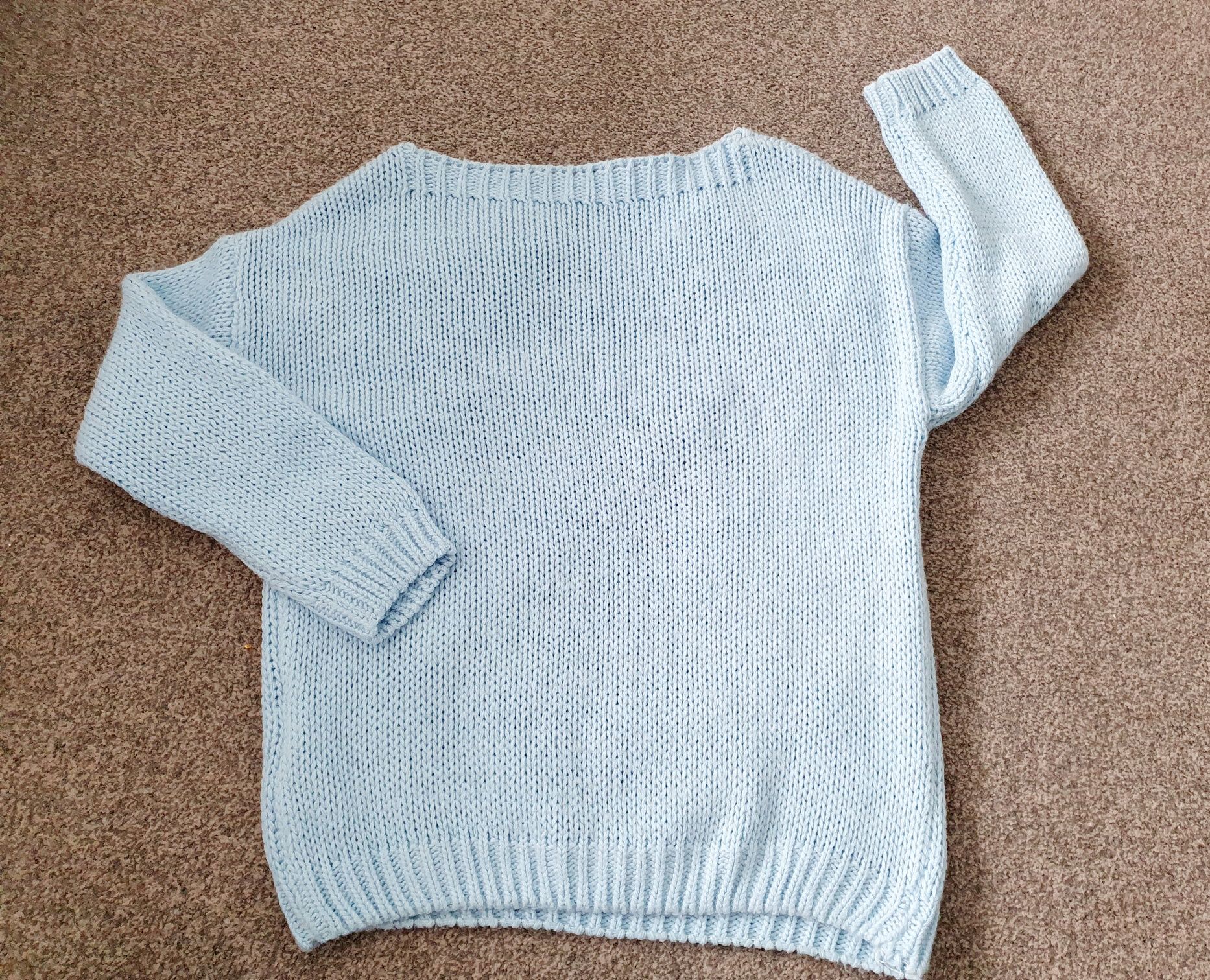 Pastelowy błękitny jasnoniebieski sweter 36 s 38 m