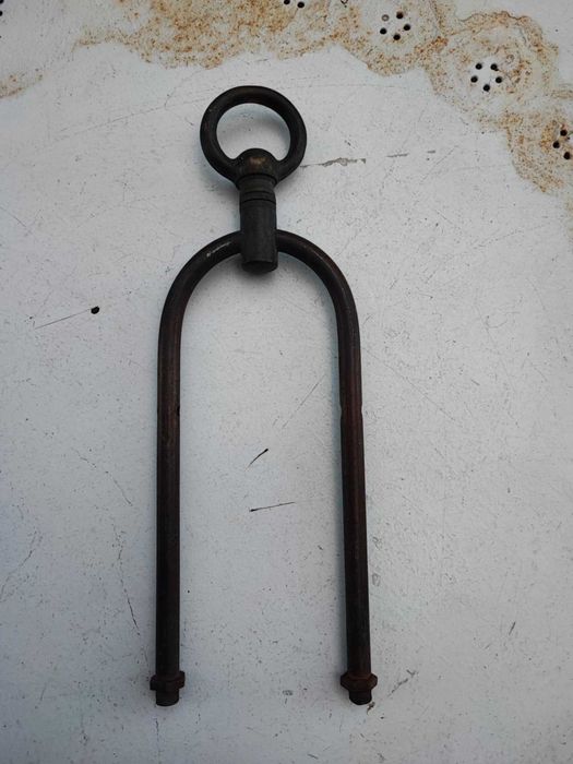 Przedwojenna mosiężna część do żyrandol,podwójny