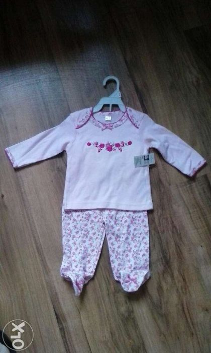 Nowy Różowy komplet piżamka dla niemowlaka rozm. 68