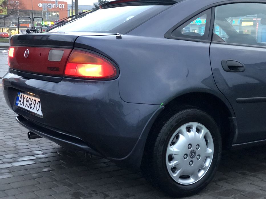 Mazda 323F BA 1998