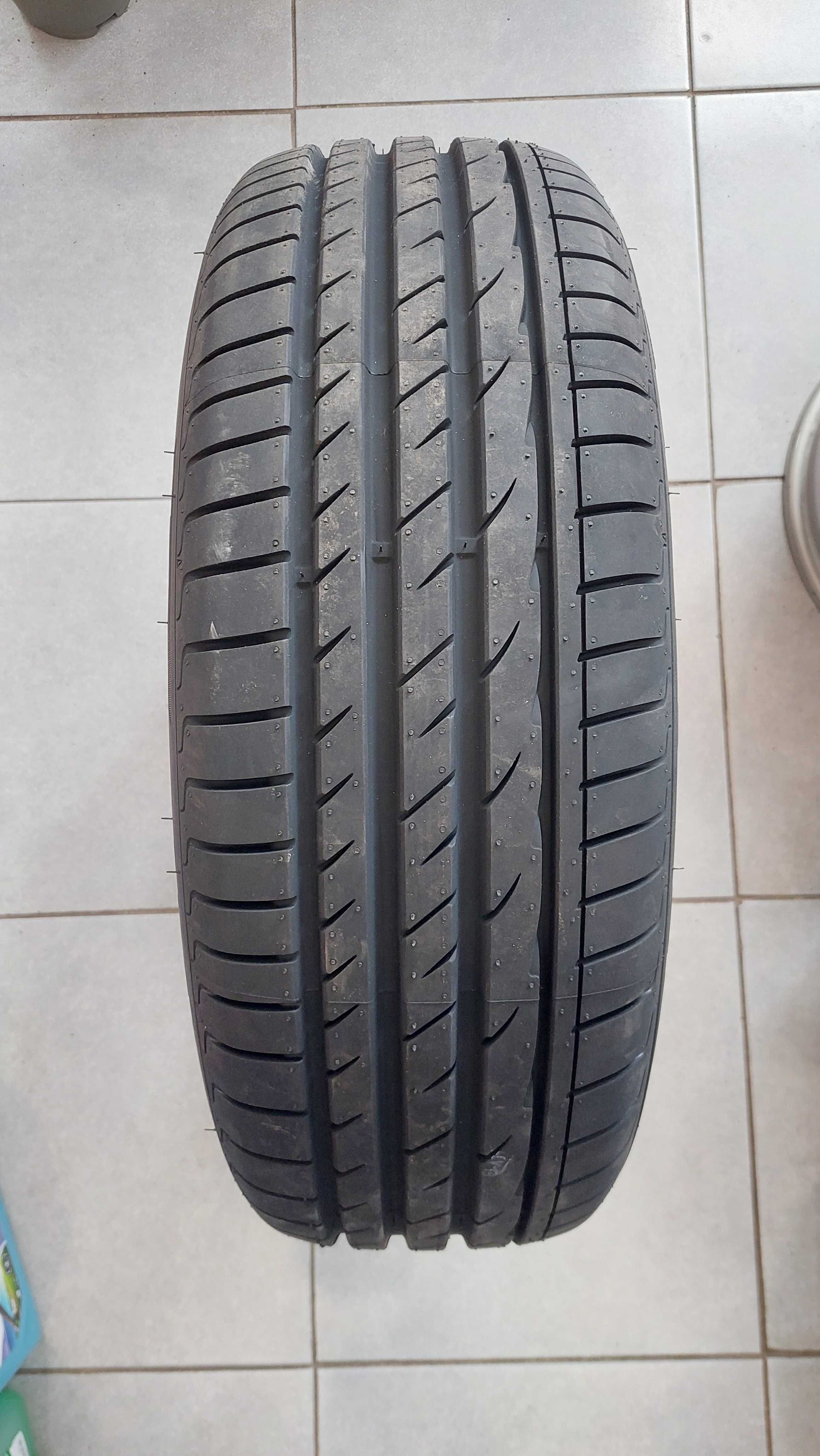 Літні шини 215/60r16 KapsenLaufenn
