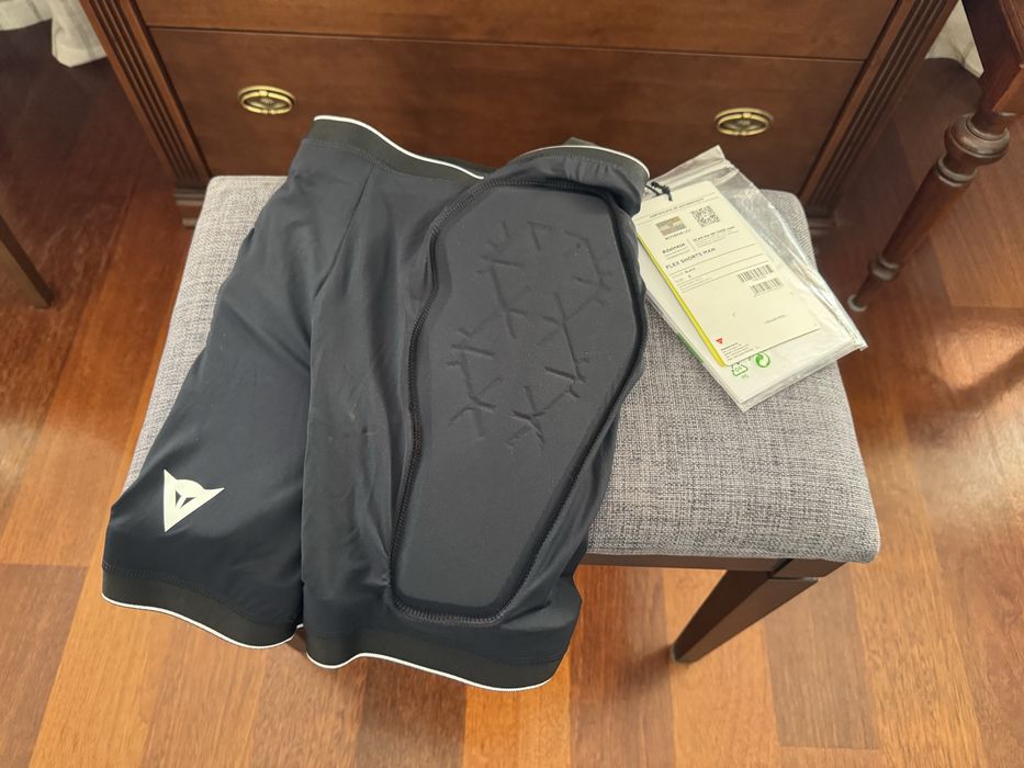 DAINESE FLEX SHORT S spodenki ochraniacze na rower narty POC ENDURO dh