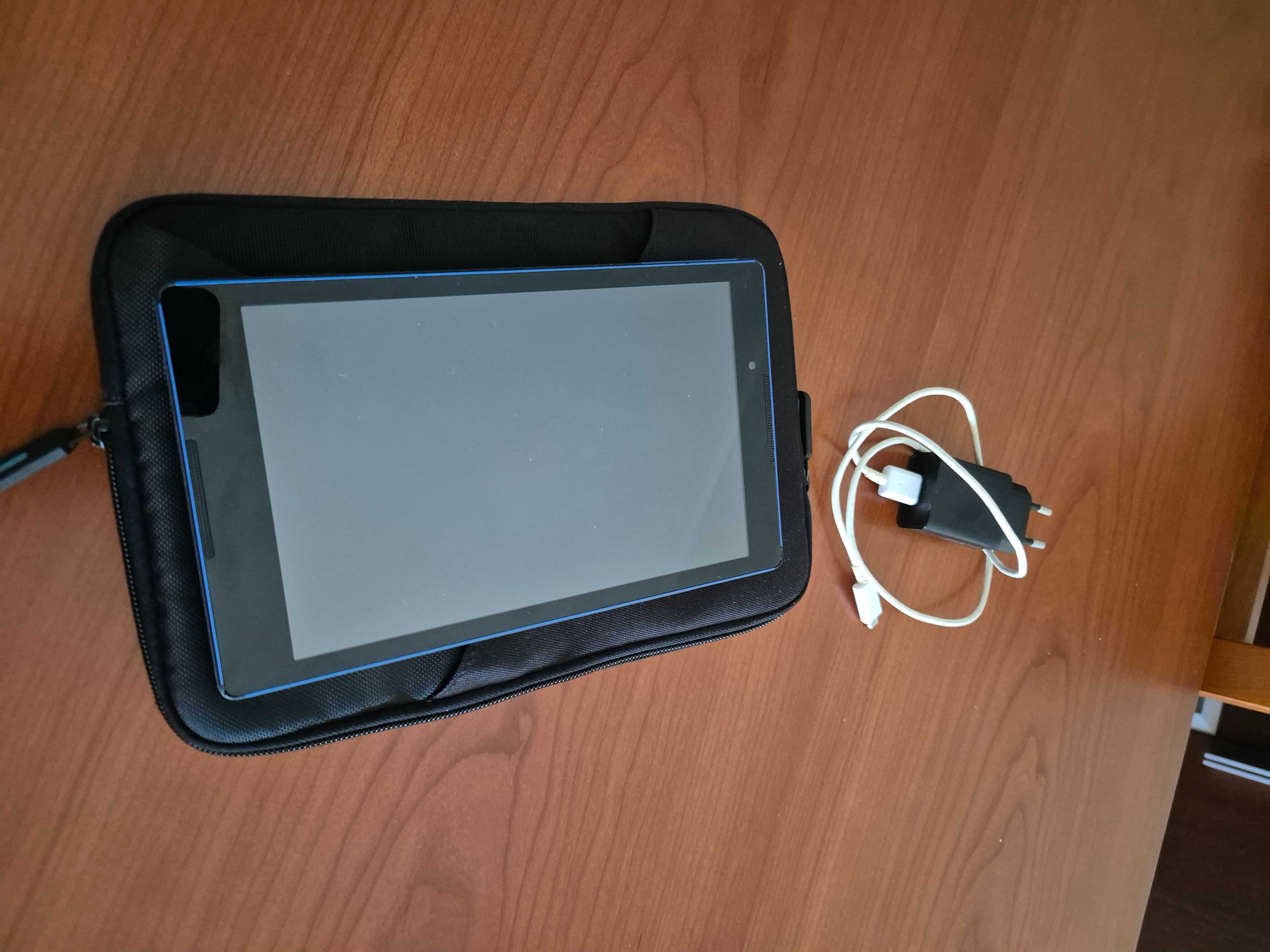 Tablet Lenovo TB3-850F