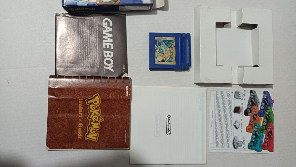 Pokémon azul em caixa Original