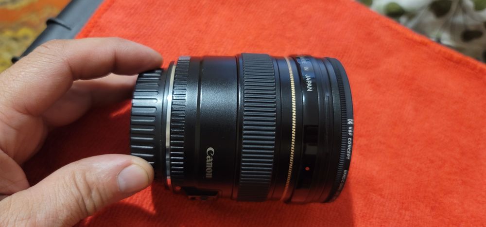 Продам обьєктив CANON 20mm f2.8