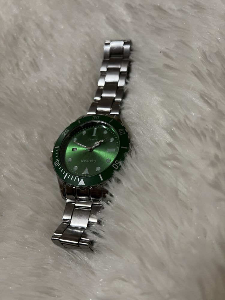 Часы кварцевые мужские Montre Homme, зеленые