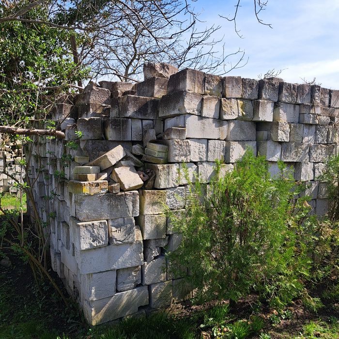 Sprzedam Pustaki