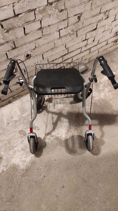 Rolator chodzik rehabilitacyjny